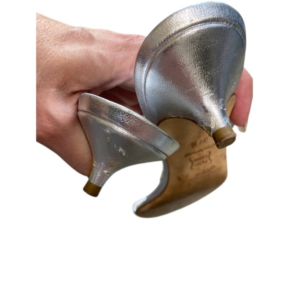 Jimmy Choo Metallic Silver kitten Heels size 37.5 - Picture 7 of 8